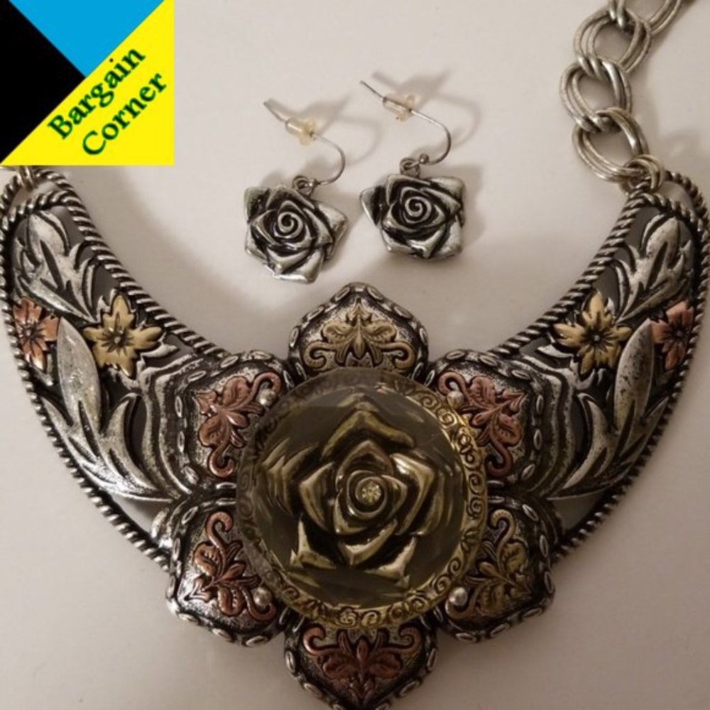 Encased Rose Necklace & Earring Set